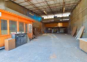 Станция Технического Обслуживания в промышленном центре города Анталии