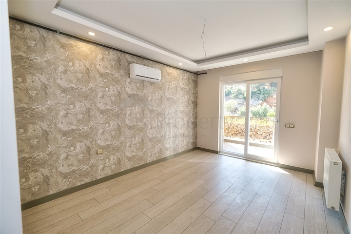 Квартиры планировок 1+1 в новом комплексе в районе Хурма