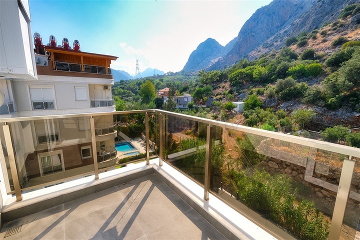 Квартиры планировок 1+1 в новом комплексе в районе Хурма