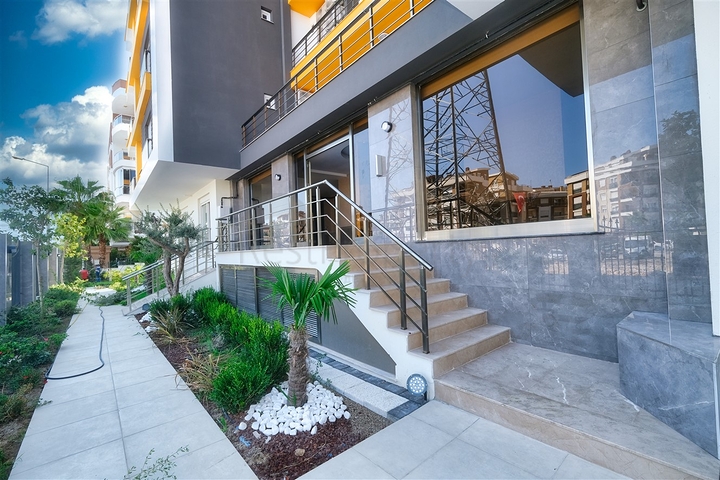 Квартиры планировок 1+1 в новом комплексе в районе Хурма