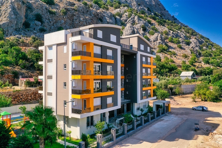 Квартиры планировок 1+1 в новом комплексе в районе Хурма