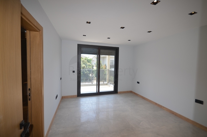 Отдельно стоящая вилла 5+1 в районе Фетхие