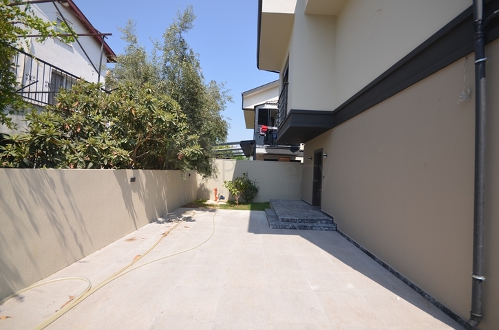 Отдельно стоящая вилла 5+1 в районе Фетхие