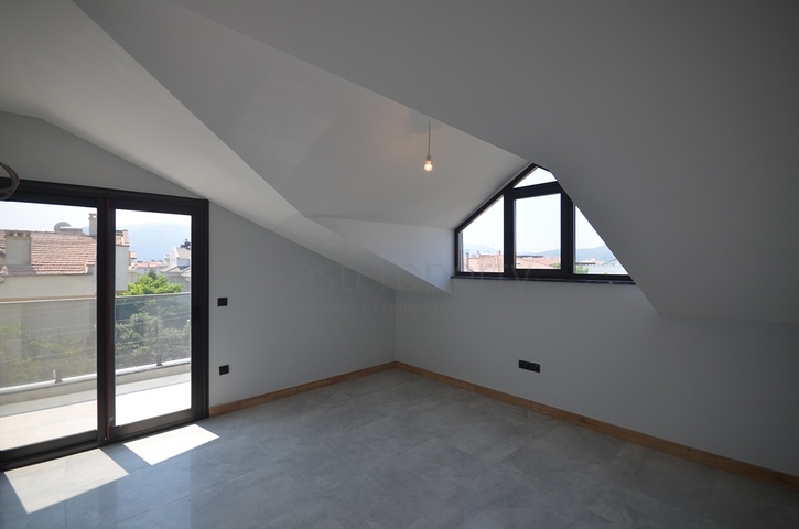 Отдельно стоящая вилла 5+1 в районе Фетхие