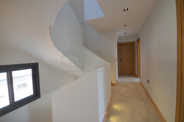 Отдельно стоящая вилла 5+1 в районе Фетхие