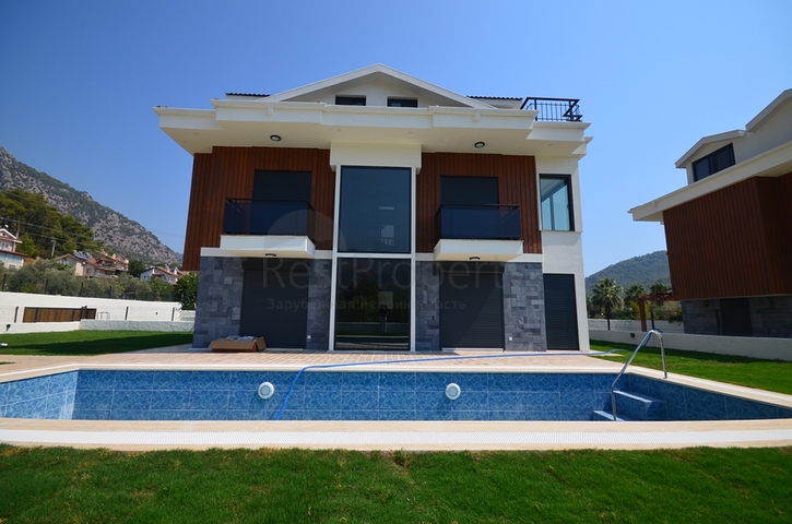 Вилла планеровки 4+1 в районе Фетхие 