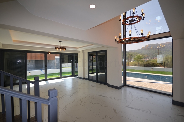 Вилла планеровки 4+1 в районе Фетхие 