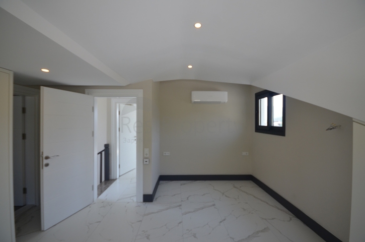 Вилла планеровки 4+1 в районе Фетхие 