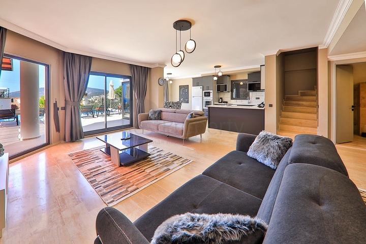 Вилла планировки 3+1  в районе  Калкан