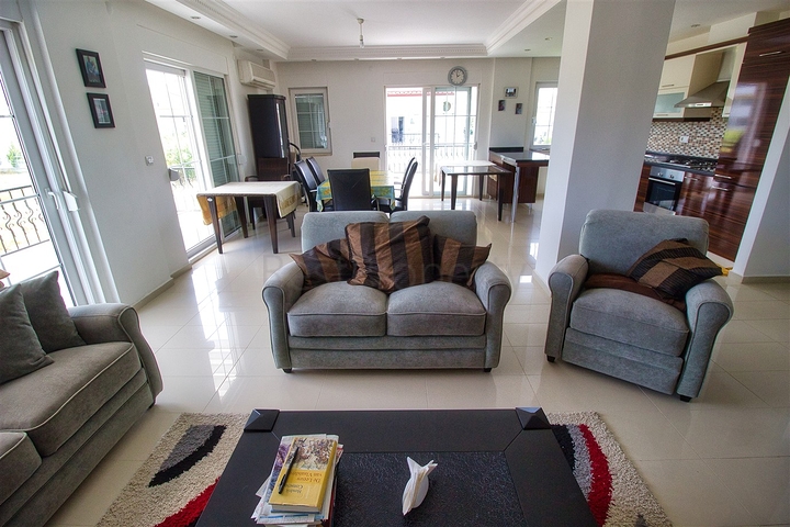 Квартира планировки 3+1 дуплекс в районе Сиде - Анталия 