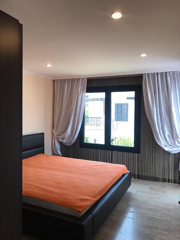 Вилла 3+1 с мебелью в комплексе гостиничного типа в Белеке Анталья