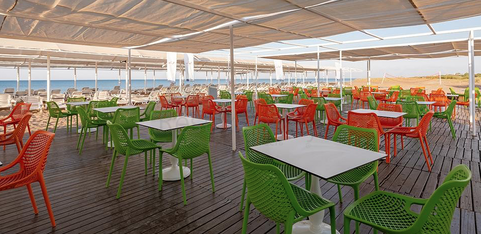 Вилла 3+1 с мебелью в комплексе гостиничного типа в Белеке Анталья