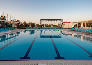 Вилла 3+1 с мебелью в комплексе гостиничного типа в Белеке Анталья