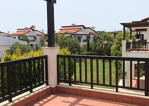 Вилла 3+1 с мебелью в комплексе гостиничного типа в Белеке Анталья