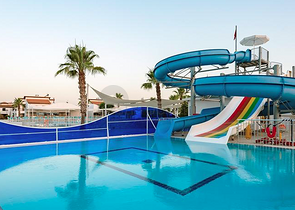 Вилла 3+1 с мебелью в комплексе гостиничного типа в Белеке Анталья