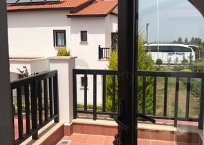 Вилла 3+1 с мебелью в комплексе гостиничного типа в Белеке Анталья