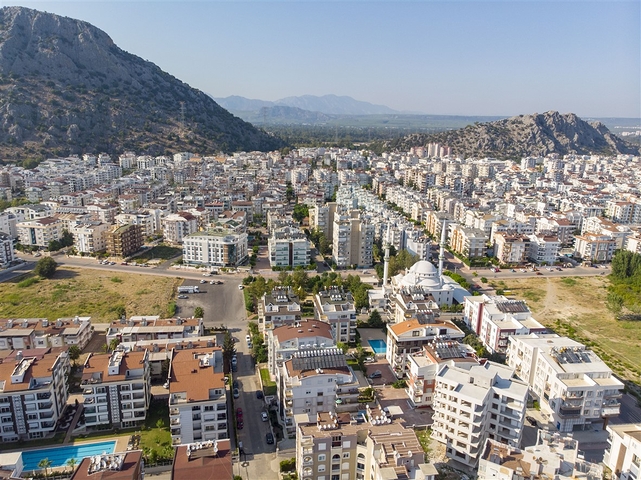 Квартира 3+1 с мебелью в комплексе в Хурме Коньяалты Анталья