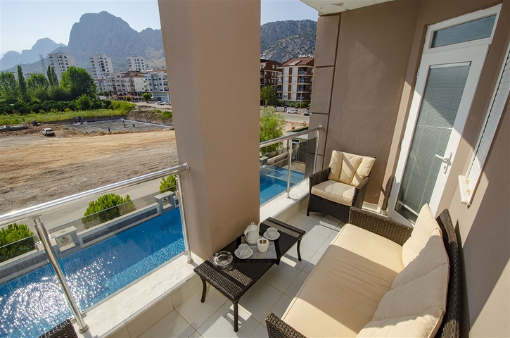 Квартира 3+1 с мебелью в комплексе в Хурме Коньяалты Анталья