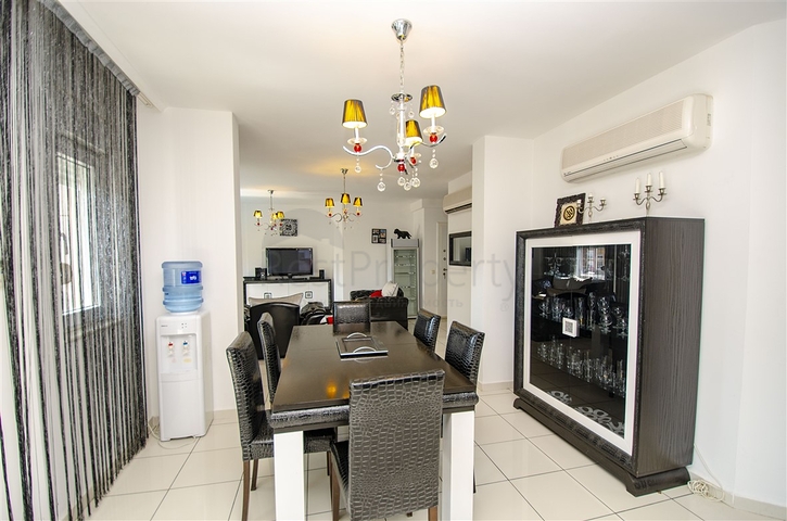 Квартира 3+1 с мебелью в комплексе в Хурме Коньяалты Анталья