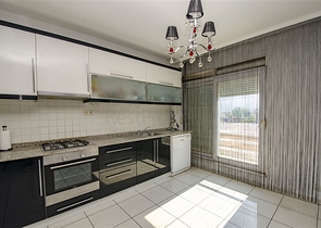 Квартира 3+1 с мебелью в комплексе в Хурме Коньяалты Анталья