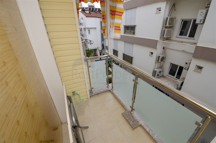 Пентхаус 3+1 с мебелью в 3 минутах ходьбы к морю в Анталии