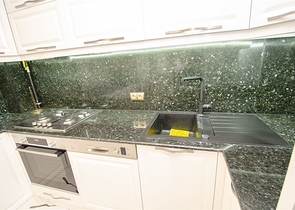 Пентхаус 3+1 с мебелью в 3 минутах ходьбы к морю в Анталии