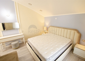 Пентхаус 3+1 с мебелью в 3 минутах ходьбы к морю в Анталии