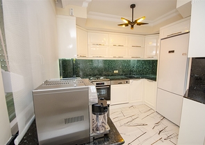 Пентхаус 3+1 с мебелью в 3 минутах ходьбы к морю в Анталии