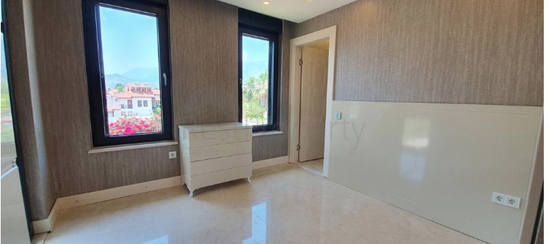 Отдельностоящая вилла 3+1 с бассейном в Кирише Кемере