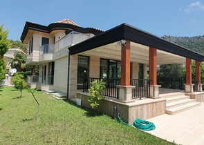 Отдельностоящая вилла 3+1 с бассейном в Кирише Кемере