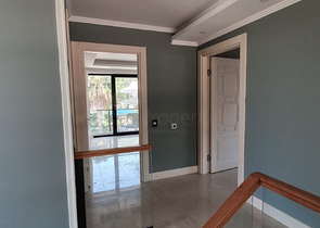 Отдельностоящая вилла 3+1 с бассейном в Кирише Кемере