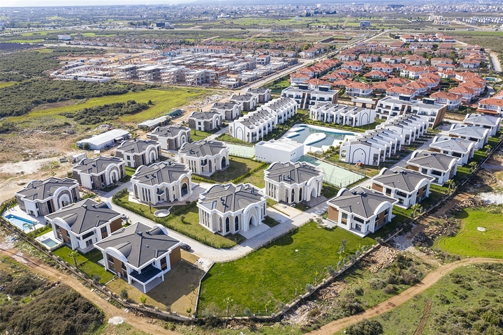 Элитный комплекс вилл в Дошемеальты Анталья