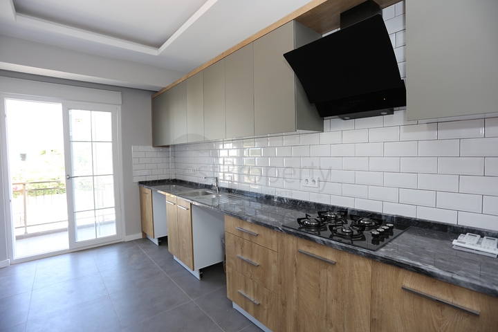 Квартиры 2+1 в новом комплексе в Чамьюва Кемере 800 м до моря