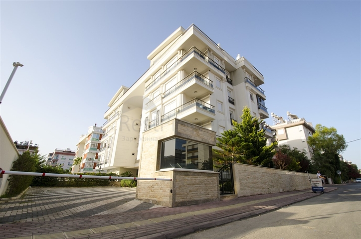 Меблированные апартаменты в Лимане в 800 м от моря