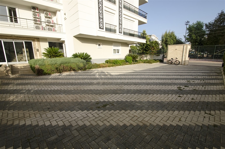 Меблированные апартаменты в Лимане в 800 м от моря