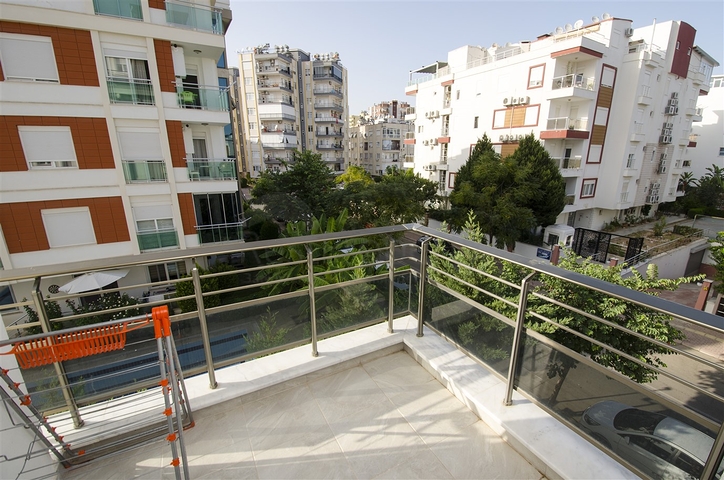 Меблированные апартаменты в Лимане в 800 м от моря