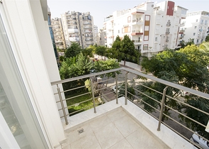 Меблированные апартаменты в Лимане в 800 м от моря