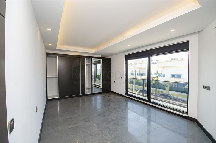 Элитная вилла 8+2 в районе Кунду Лара Анталья