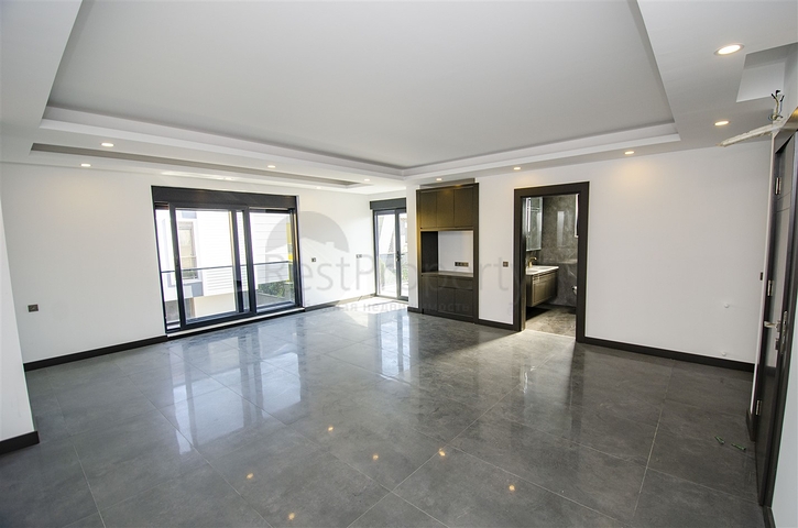 Элитная вилла 8+2 в районе Кунду Лара Анталья