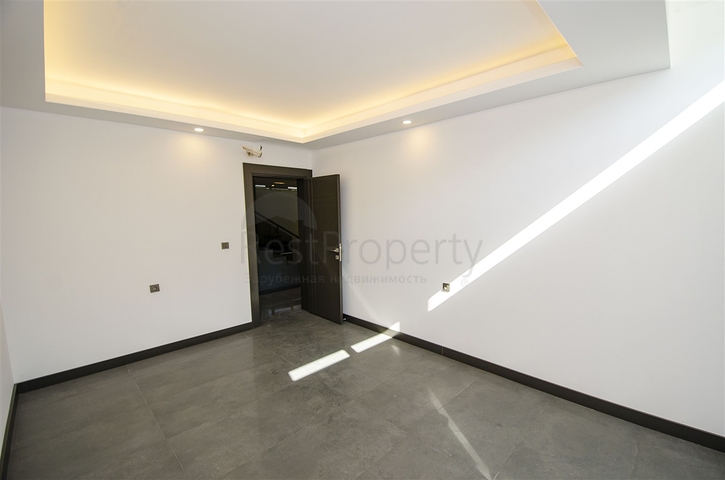 Элитная вилла 8+2 в районе Кунду Лара Анталья