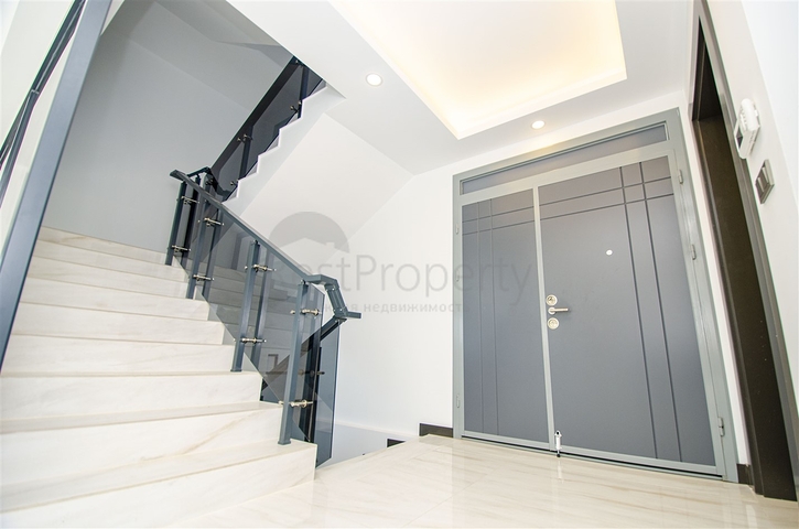 Элитная вилла 8+2 в районе Кунду Лара Анталья