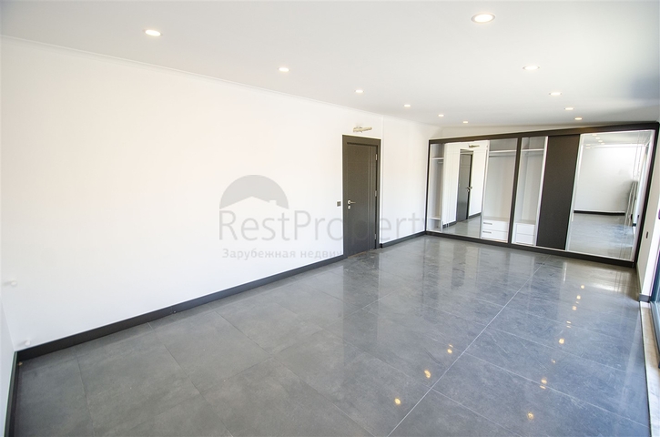 Элитная вилла 8+2 в районе Кунду Лара Анталья