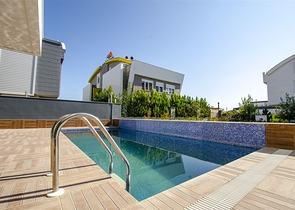 Элитная вилла 8+2 в районе Кунду Лара Анталья