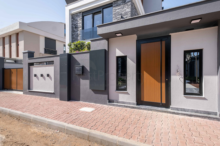 Эксклюзивный жилой комплекс вилл в микрорайоне Гюзелоба (Лара)