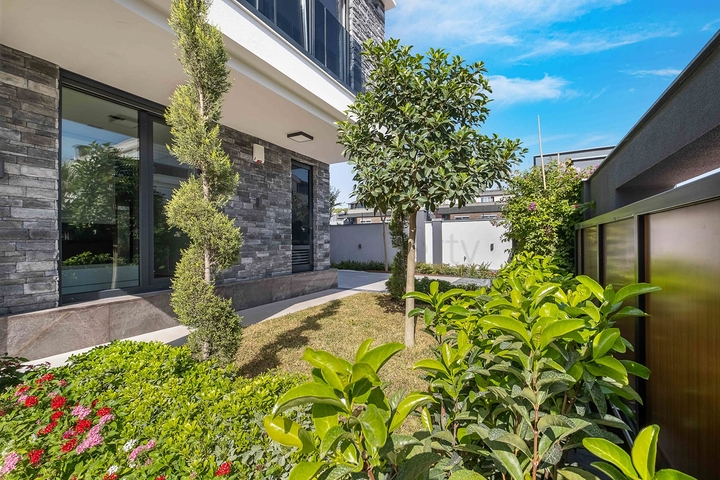 Эксклюзивный жилой комплекс вилл в микрорайоне Гюзелоба (Лара)