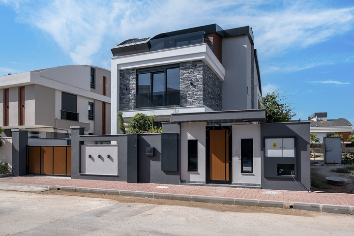 Эксклюзивный жилой комплекс вилл в микрорайоне Гюзелоба (Лара)