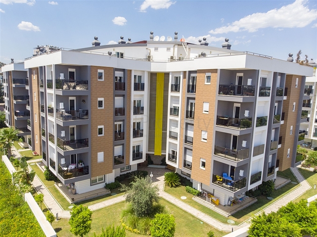 Квартира 2+1 с мебелью в элитном комплексе в Лимане