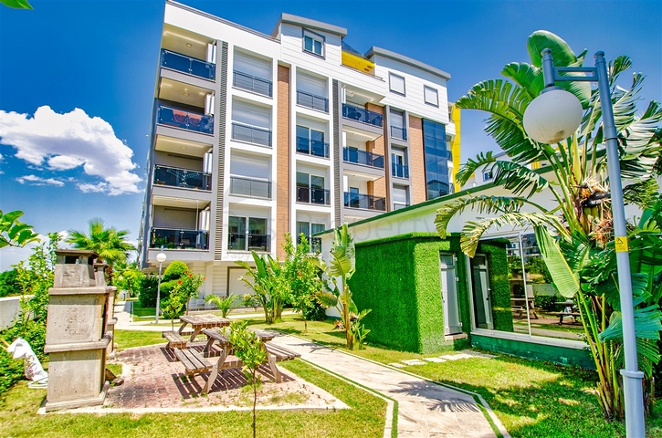 Квартира 2+1 с мебелью в элитном комплексе в Лимане