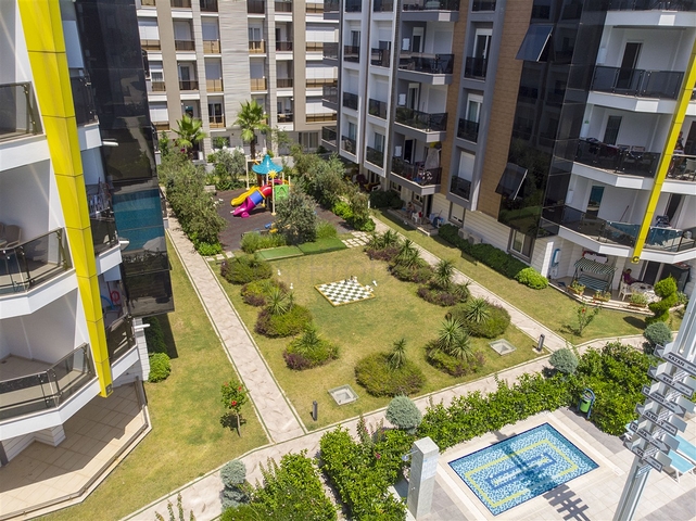 Квартира 2+1 с мебелью в элитном комплексе в Лимане