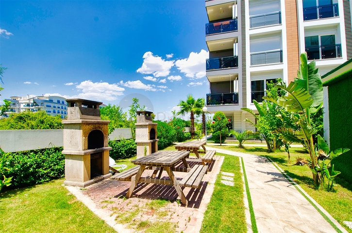 Квартира 2+1 с мебелью в элитном комплексе в Лимане